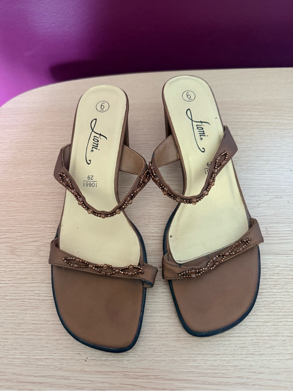 Brown Beaded Strap Women's Slide Sandals Fioni size 6